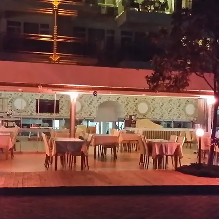 Berlin מלון פאטהיה