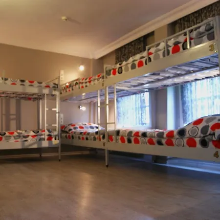 Otel Berlin 2*