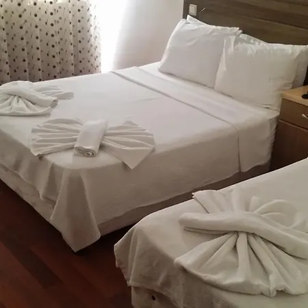 Otel Berlin 2*