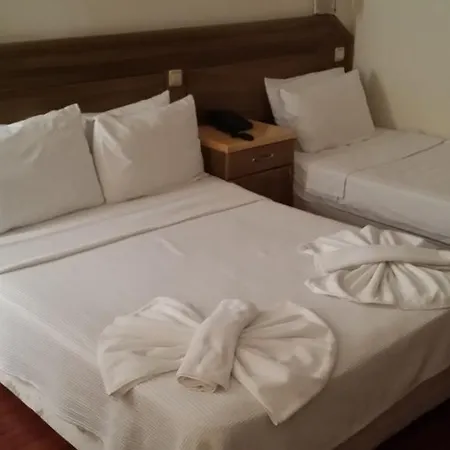 Otel Berlin 2*