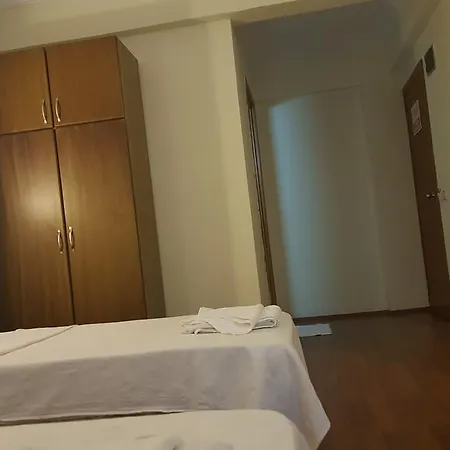 Berlin 2*